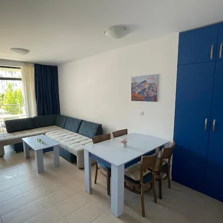 Apartment Life Blue *